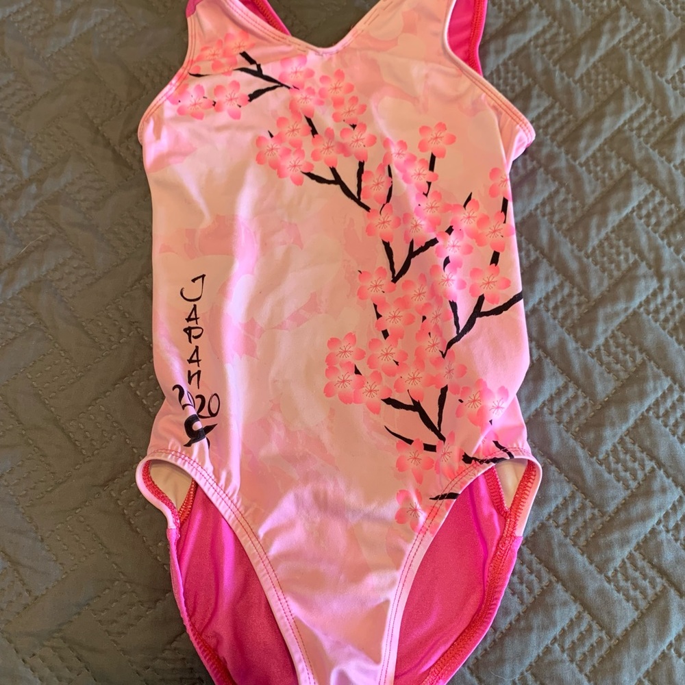 Gymnastics Leotards, CM, 100$ for the whole lot, 7 items